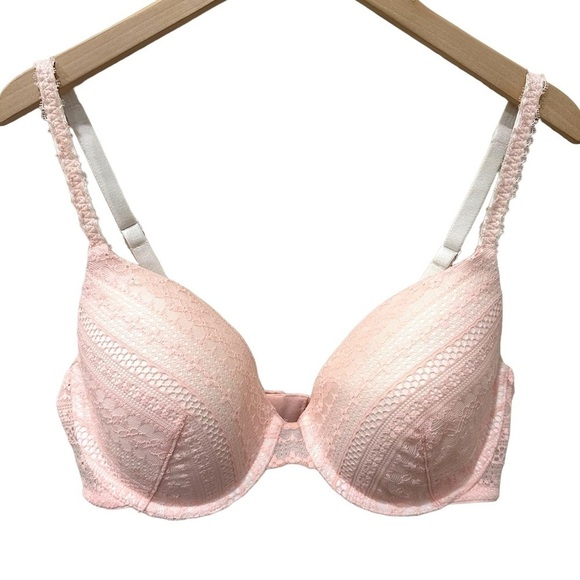 Victoria’s Secret Lined Perfect Coverage Bra Light‎ Pink Lace Underwire Size 34D - Picture 1 of 7